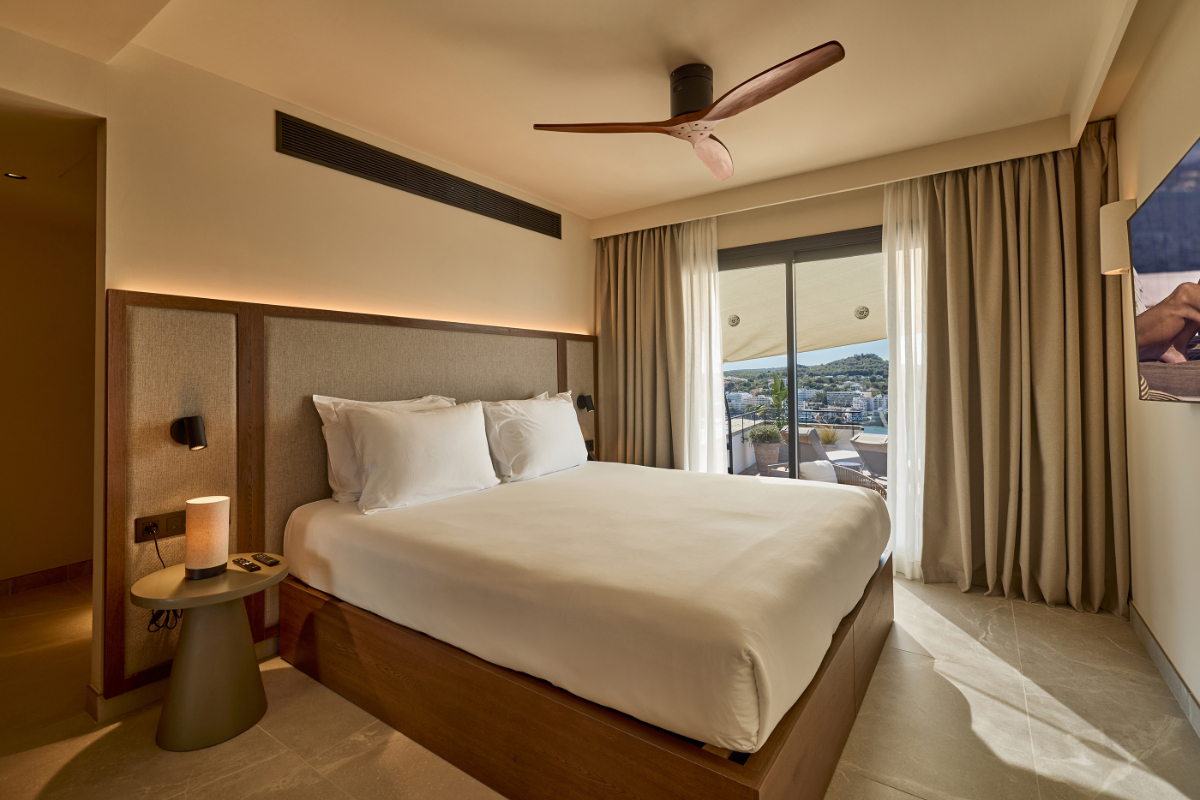 PUROBEACH Resort Santa Ponse