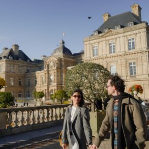 Paris, A Couple in Motion - Giuseppe Suma