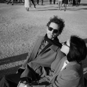 Paris, A Couple in Motion - Giuseppe Suma