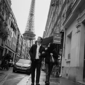 Paris, A Couple in Motion - Giuseppe Suma