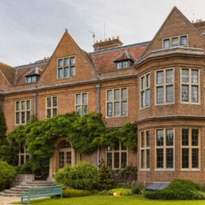 The Ultimate Guide to Weddings at Horwood House, Buckinghamshire