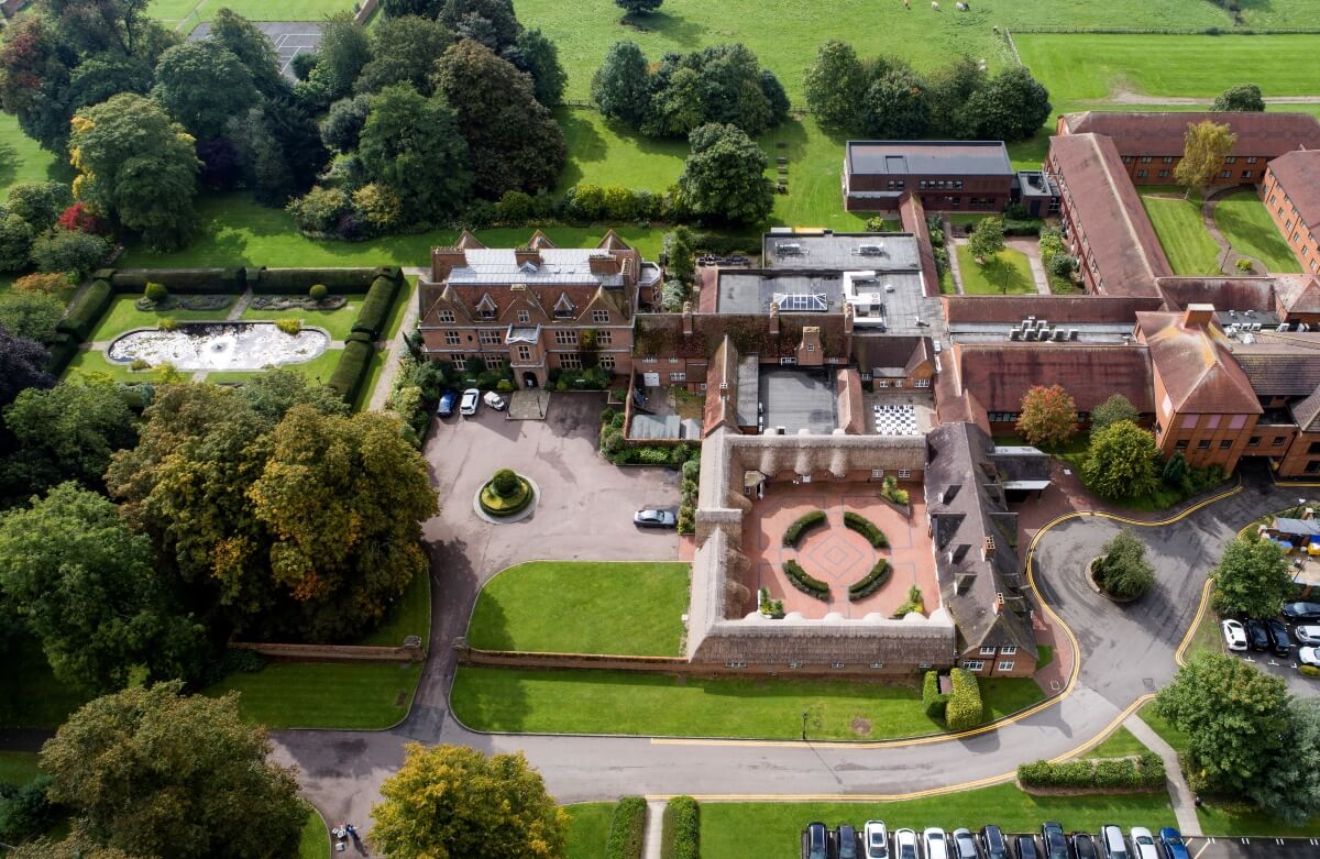 The Ultimate Guide to Weddings at Horwood House, Buckinghamshire