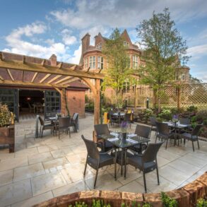 The Ultimate Guide to Weddings at Horwood House, Buckinghamshire