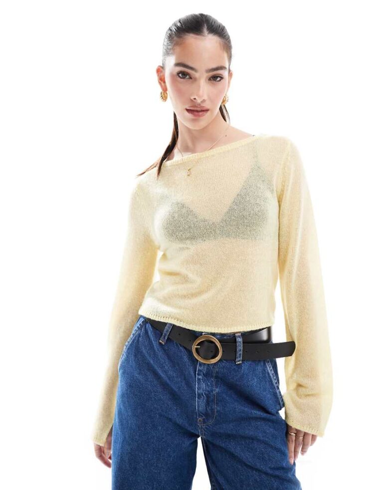ASOS DESIGN crew neck jumper in loose knit in buttermilk-Yellow