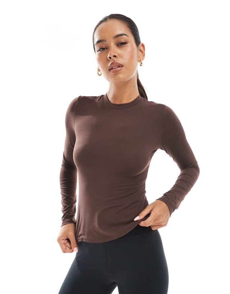 Agon Long sleeve top in espresso-Brown