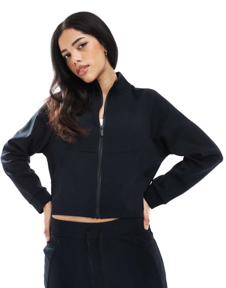Agon Zip-up sports jacket in black