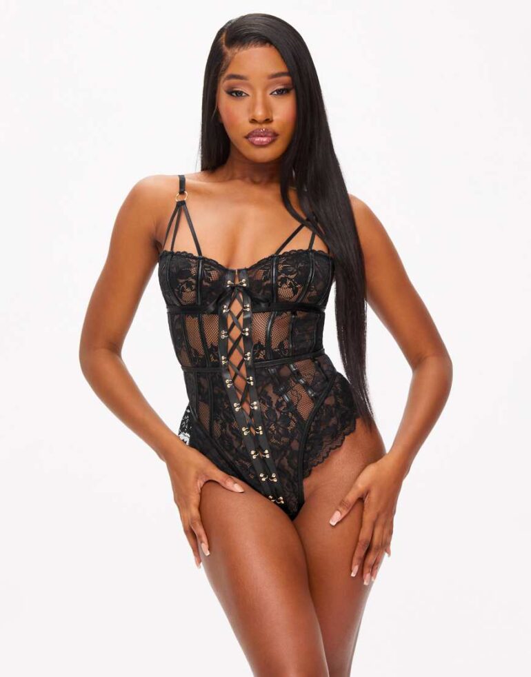 Ann Summers Boudoir tease crotchless teddy in black