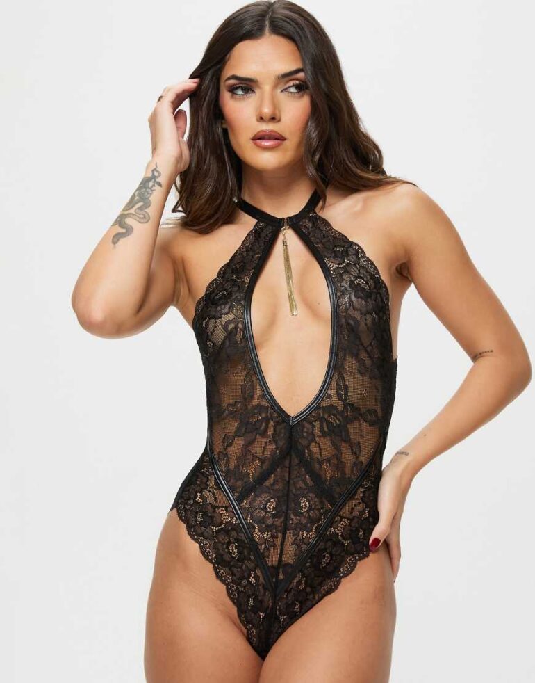Ann Summers Fascinate crotchless body in black