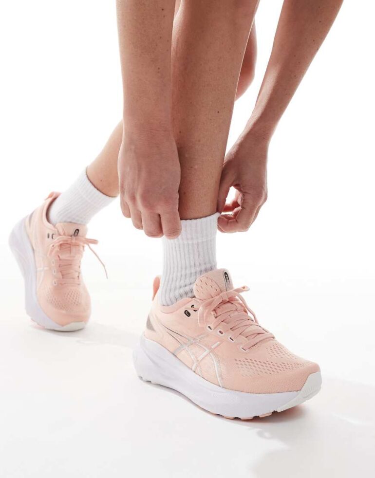 Asics Gel-Kayano 31 stability running trainers in breeze and white