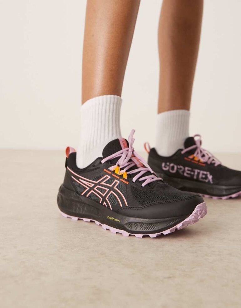 Asics Gel-Sonoma 8 GTX running trainers in black and light ube