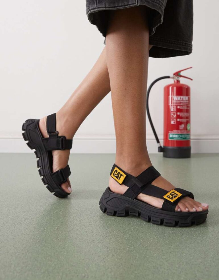 CAT Progressor web bold chunky sandals in black womens