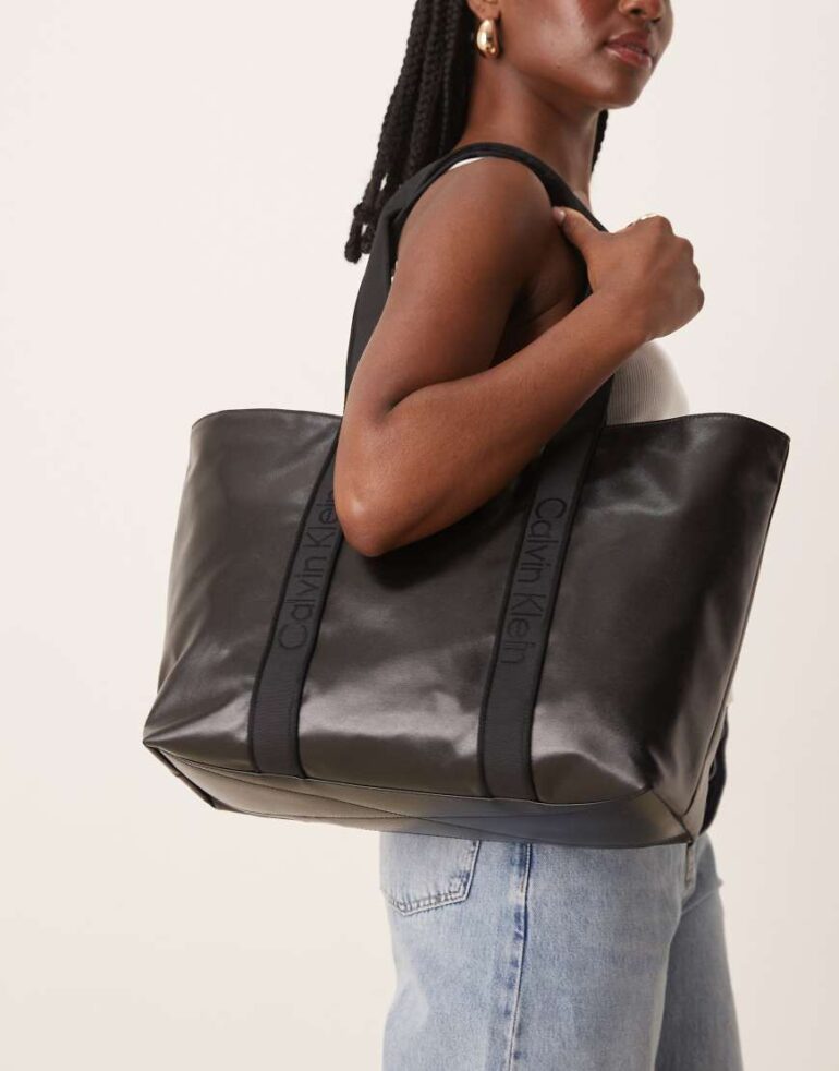 Calvin Klein Jean large high shine tote bag in black