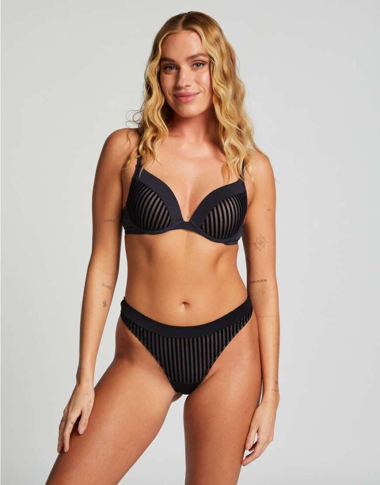 Hunkemoller Pia thong in black