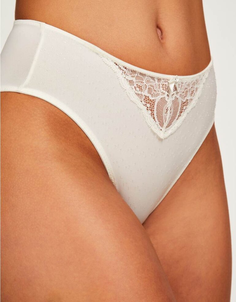 Hunkemoller Sophie high knickers in white