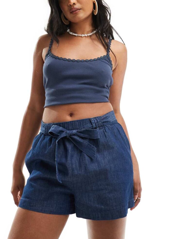 JDY chambray tie front short in indigo-Blue