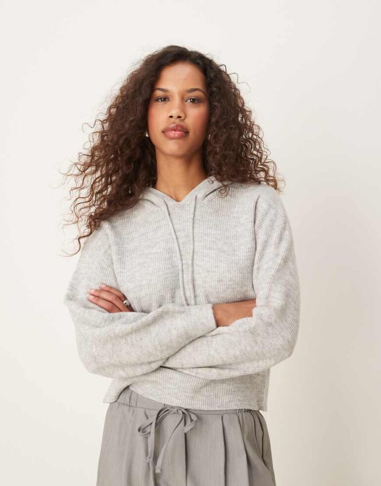 JDY knitted hoodie in grey melange