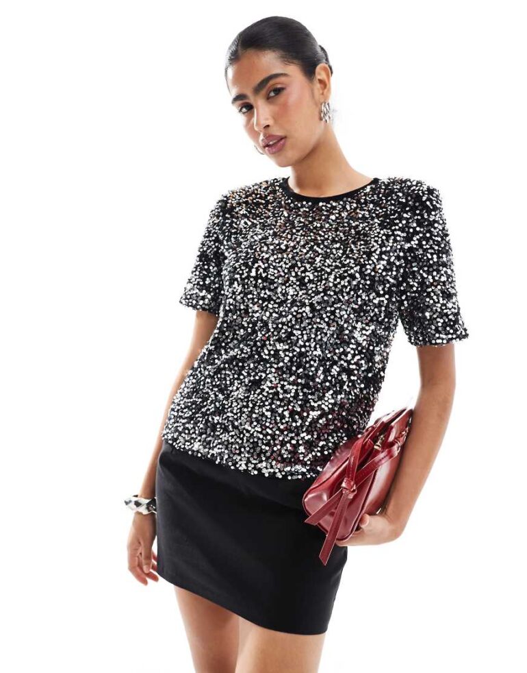 Morgan velvet sequin short sleeve t-shirt in black and silver-Multi