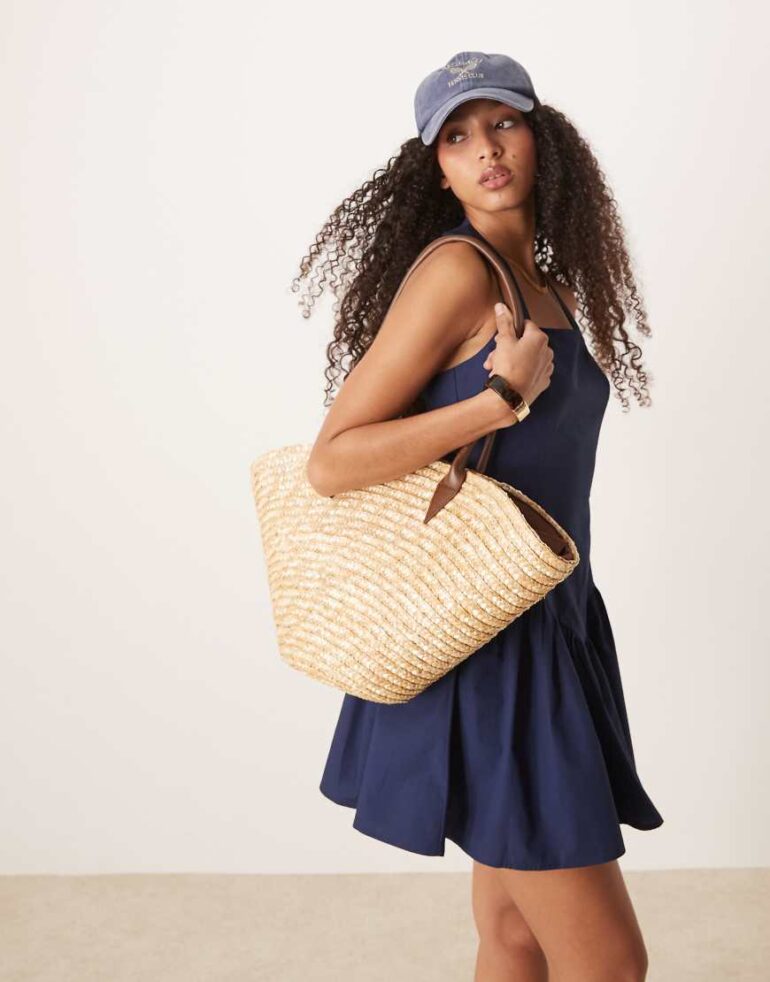 My Accessories large straw tote bag with contrast strap in beige-Neutral