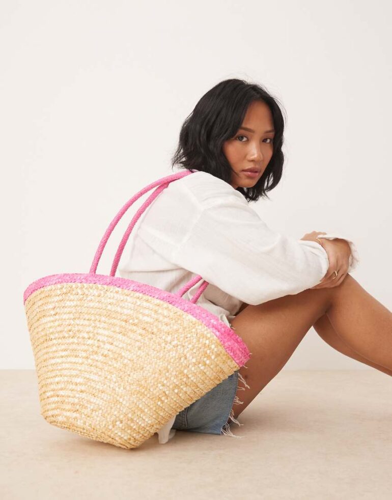 My Accessories medium straw tote bag with contrast pink strap in beige-Neutral