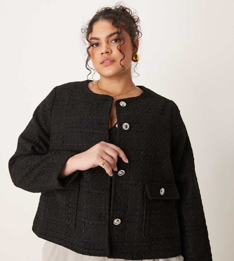 New Look Curve boucle cropped jacket in black