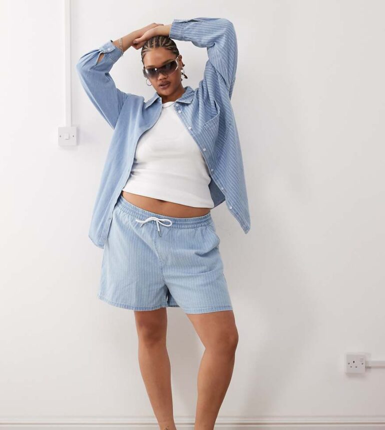 Noisy May Curve pull on denim short co-ord in light blue stripe