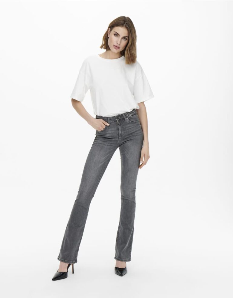 ONLY Flared fit jeans in grey denim
