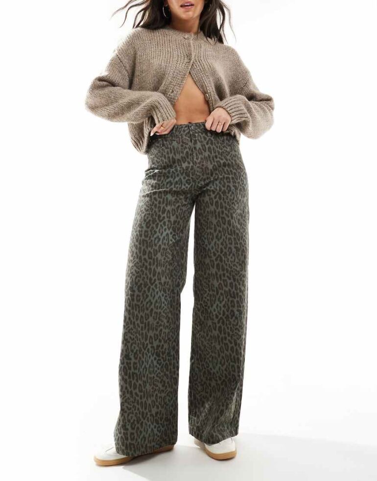 Object extreme wide leg jeans in green leopard print - DGREEN