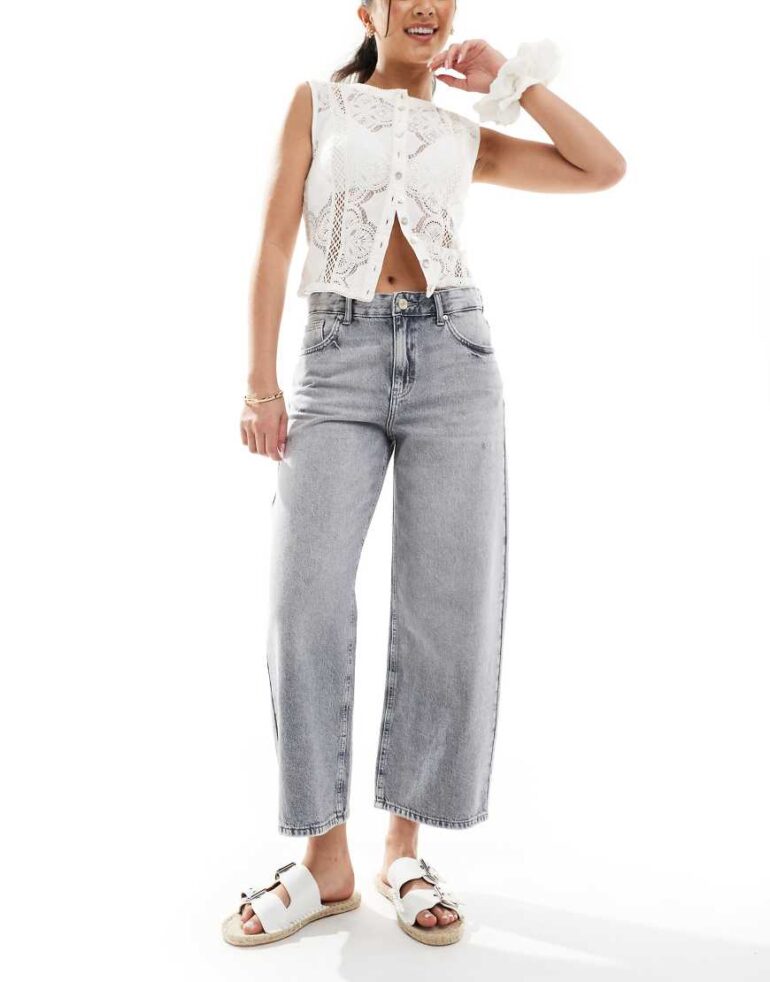 Pull & Bear mid rise cropped jean in grey