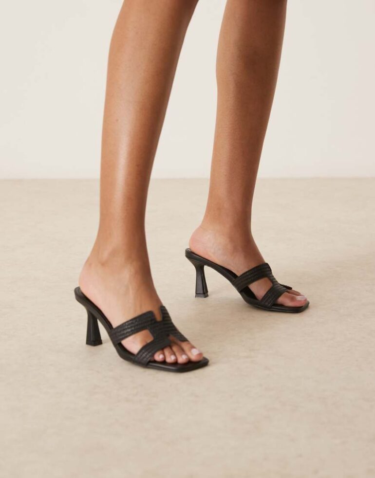 RAID Zelda kitten heeled mule sandals in black raffia