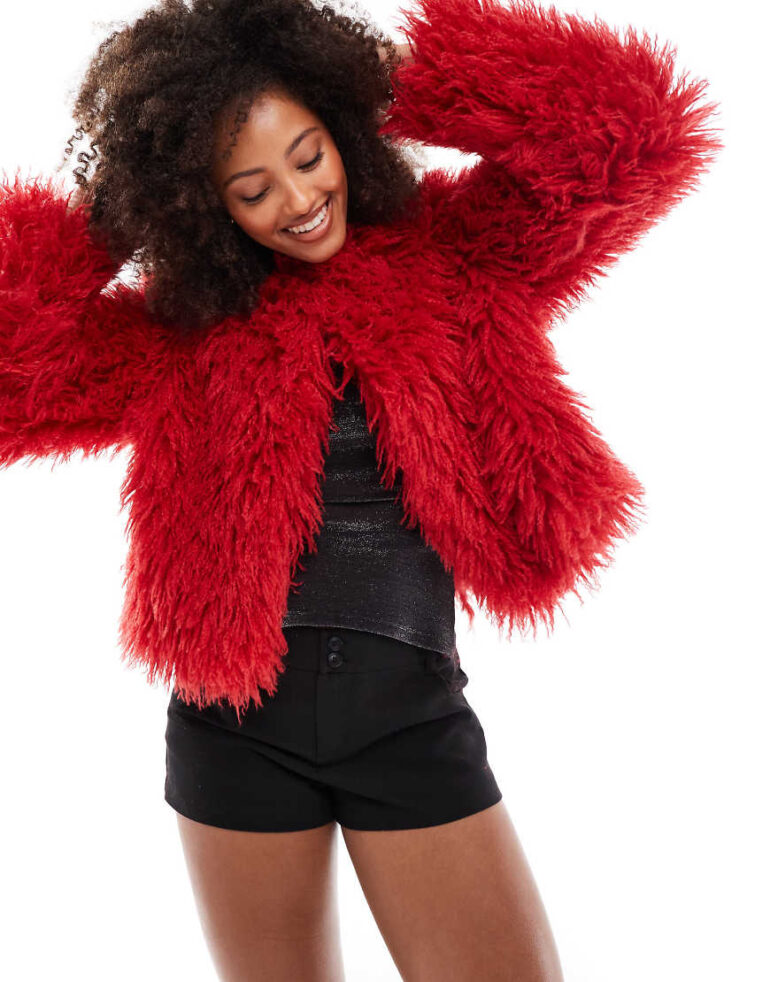 Threadbare shaggy jacket in red