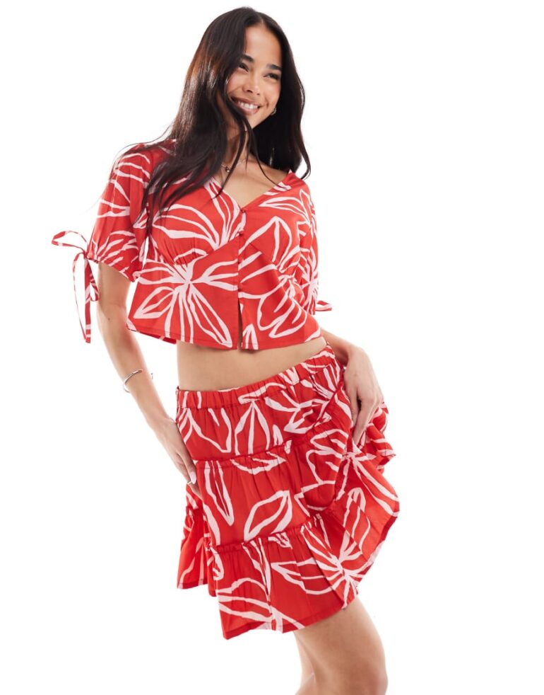 Wednesday's Girl bold bloom print cropped blouse co-ord in red