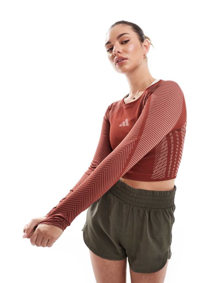 adidas Training seamless long sleeve crop top in burgundy-Red