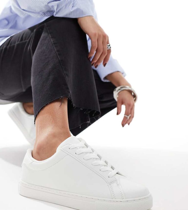 ASOS DESIGN Wide Fit Drama trainers in white