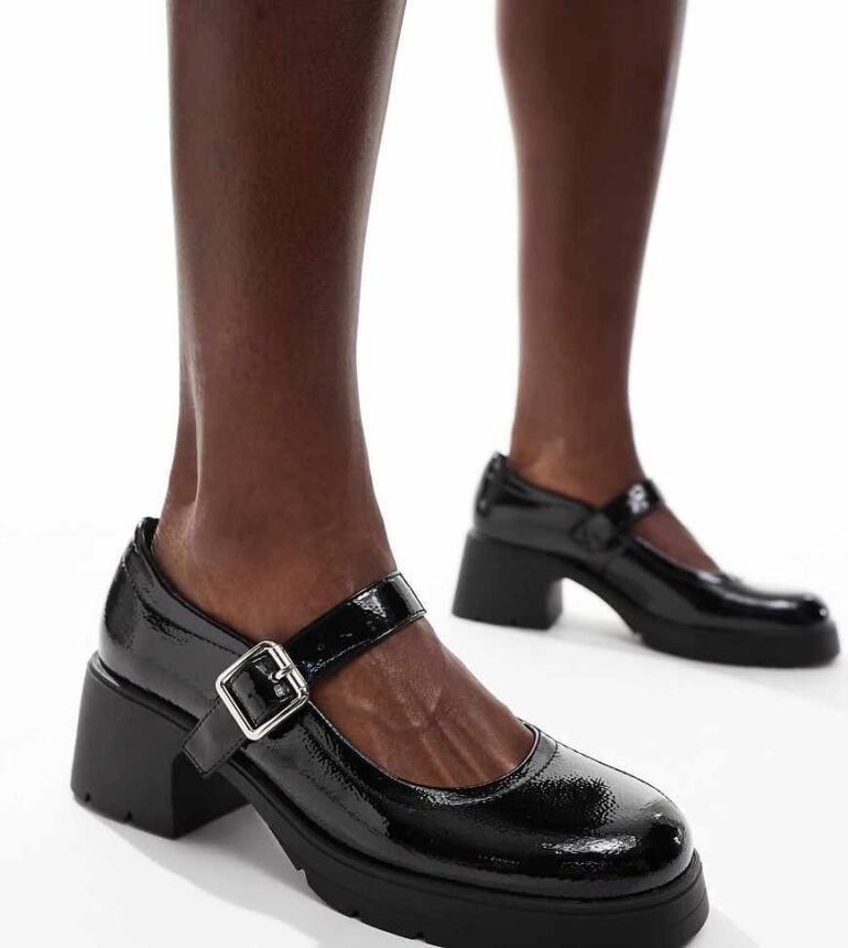 ASOS DESIGN Wide Fit Saxton chunky mary jane heeled shoes in black patent