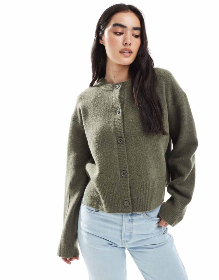 ASOS DESIGN boxy crew neck cardigan with side split detail in khaki-Green
