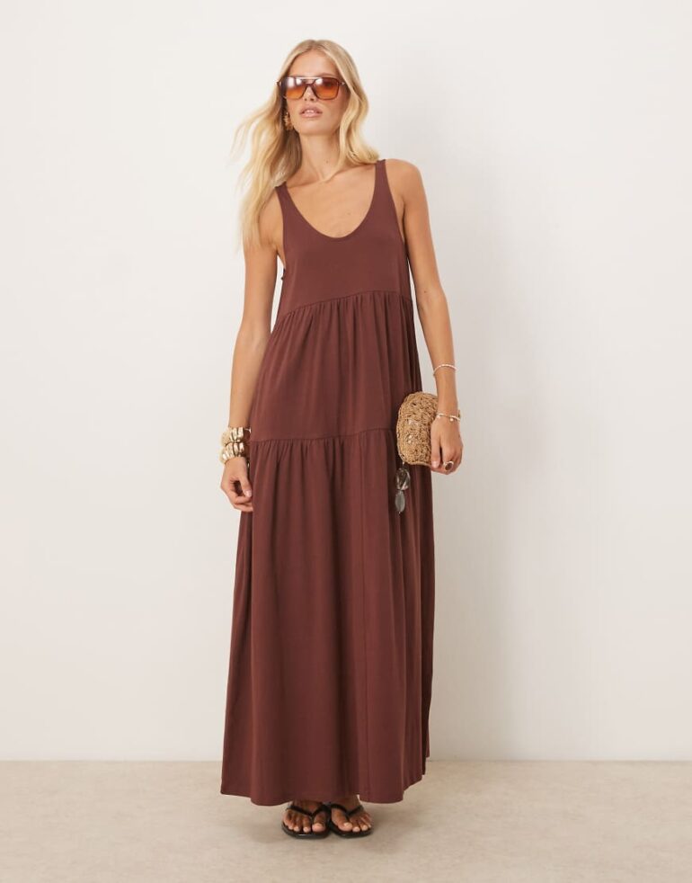 ASOS DESIGN scoop tiered trapeze maxi dress in chocolate-Black
