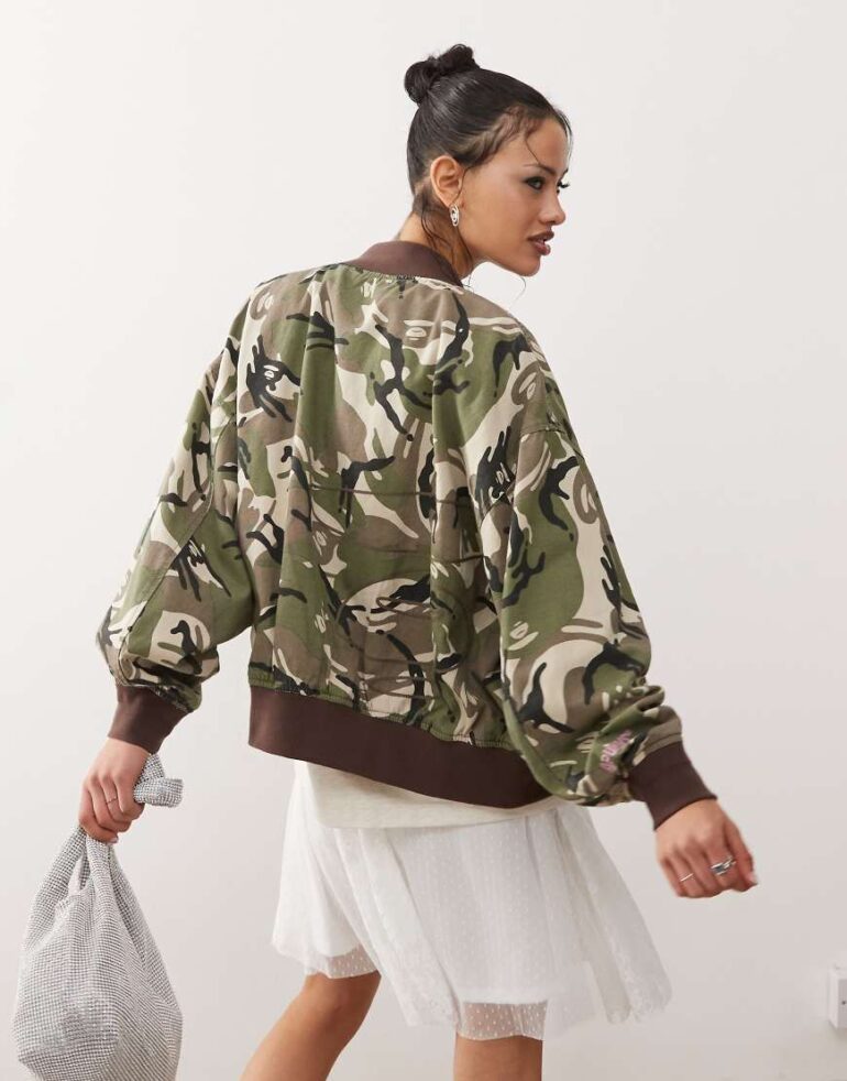 Aape By A Bathing Ape camo print bomber in khaki-Green