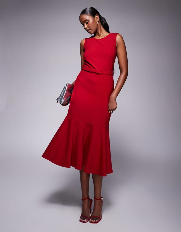 Closet London Pep Hem Dress in Burgundy-Red