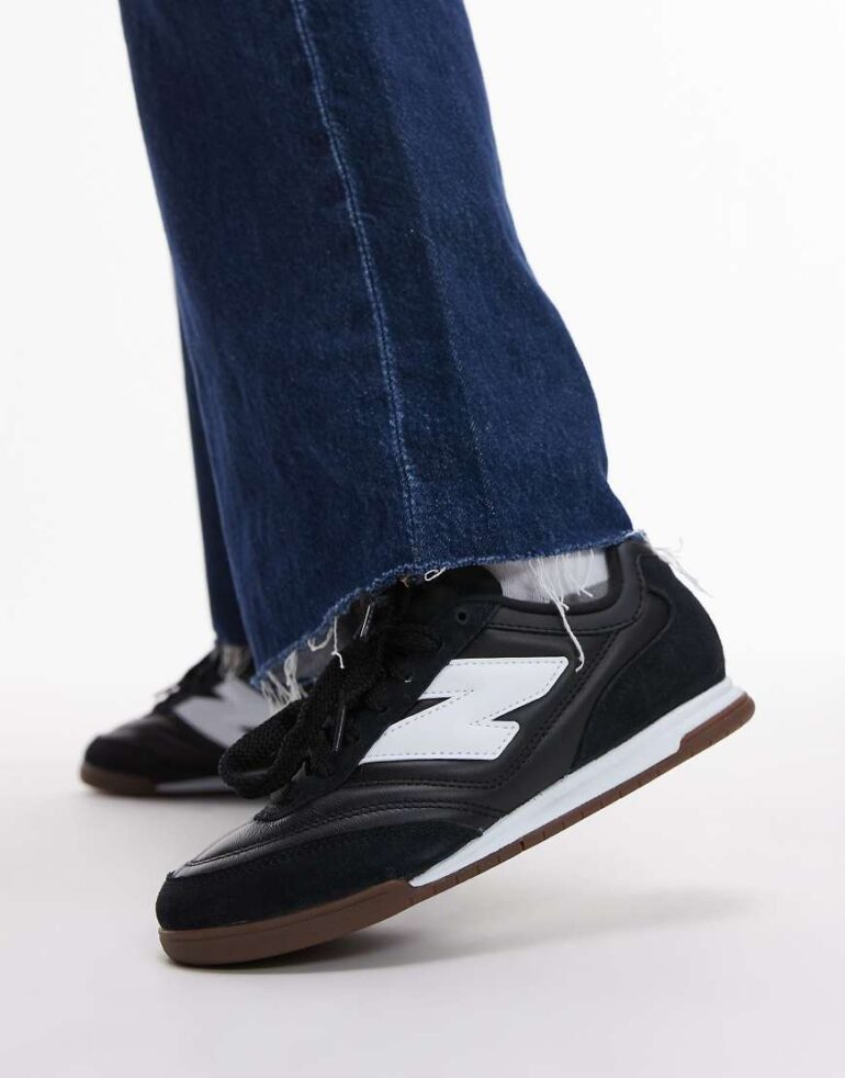 New Balance RC42 trainers in black