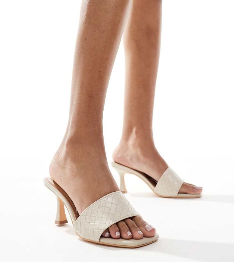 New Look Wide Fit woven mule in off white