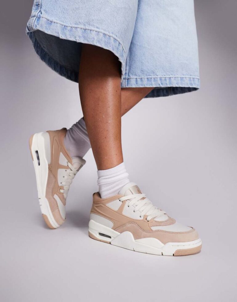 Nike Air Jordan 4 RM trainers in beige and white-Neutral