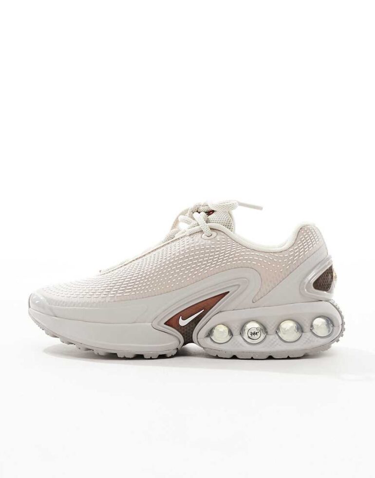 Nike Air Max DN unisex trainers in beige and silver-Neutral