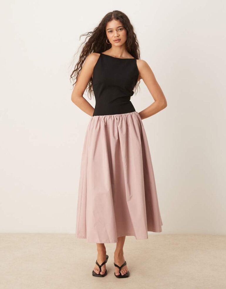 Nobody's Child Carmel tie back contrast midi dress in black and pink-Multi