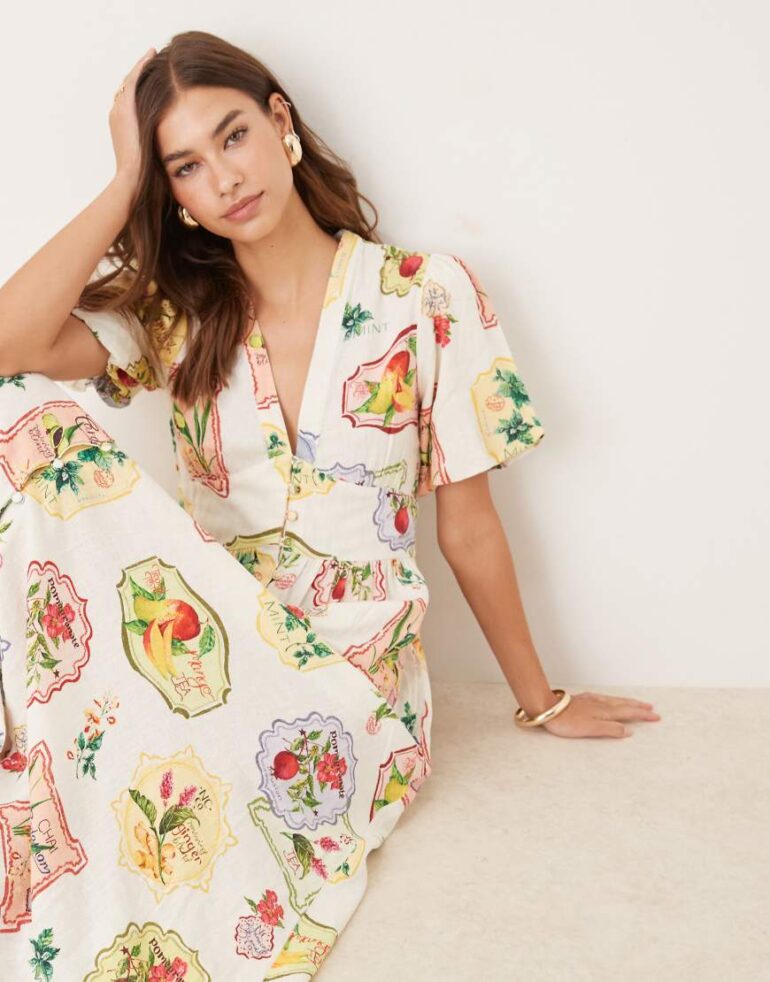 Nobody's Child Starlight puff sleeve midi dress in postcard fruit print-Multi
