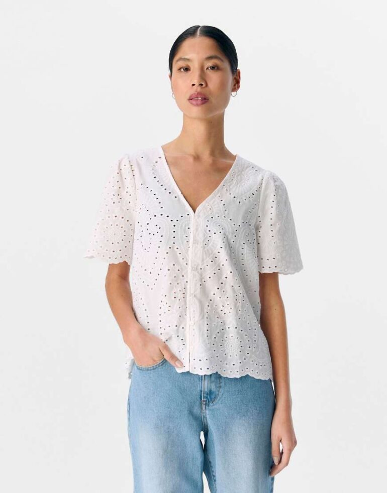 Object Shirt in white