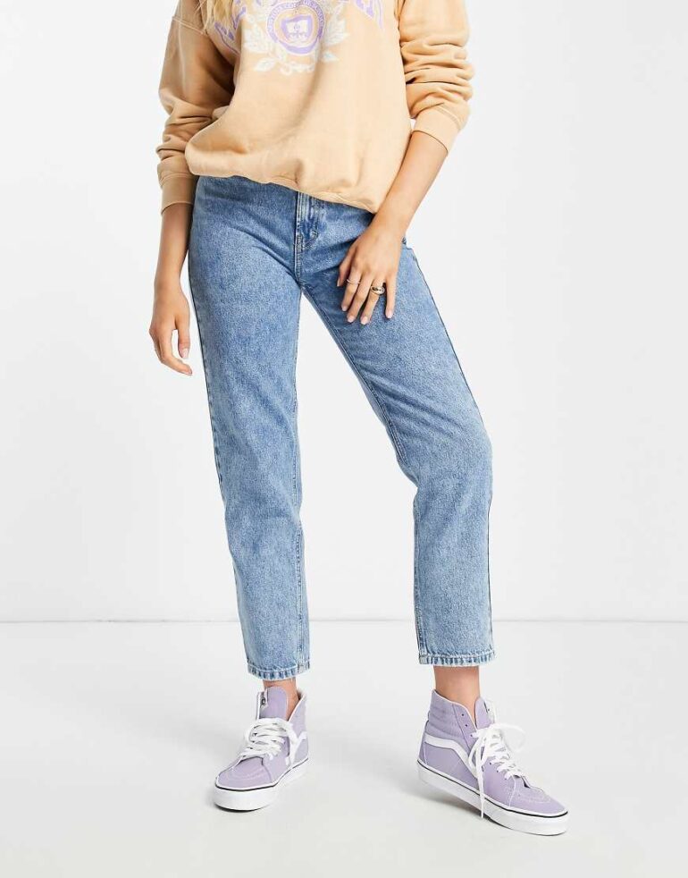 Pull & Bear basic mom jean in medium blue