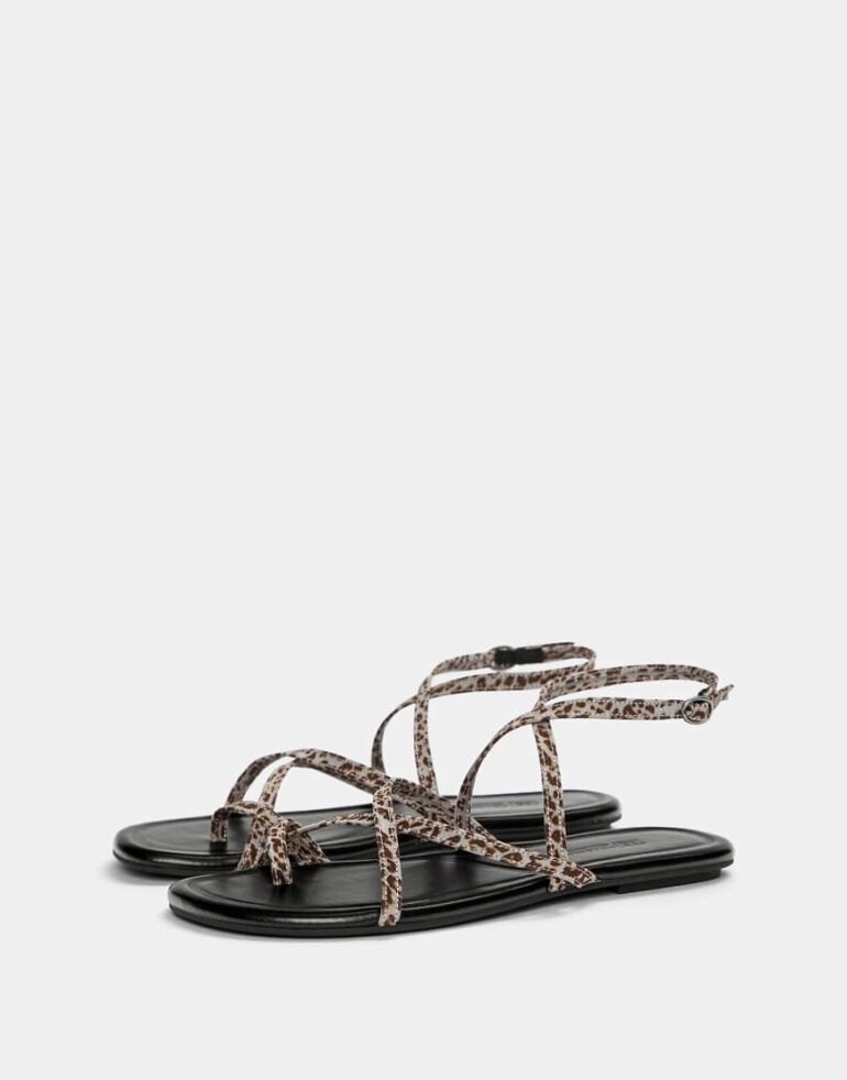 Pull & Bear flat strappy leopard print sandals in leopard-Multi