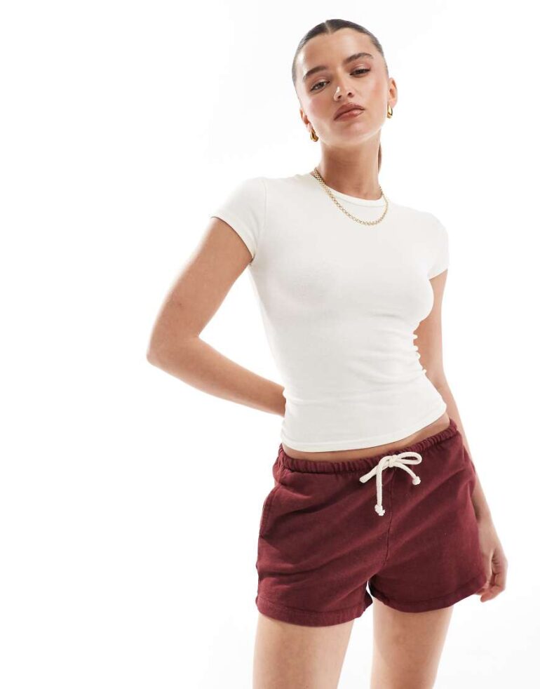 Pull & Bear jersey runner short in red
