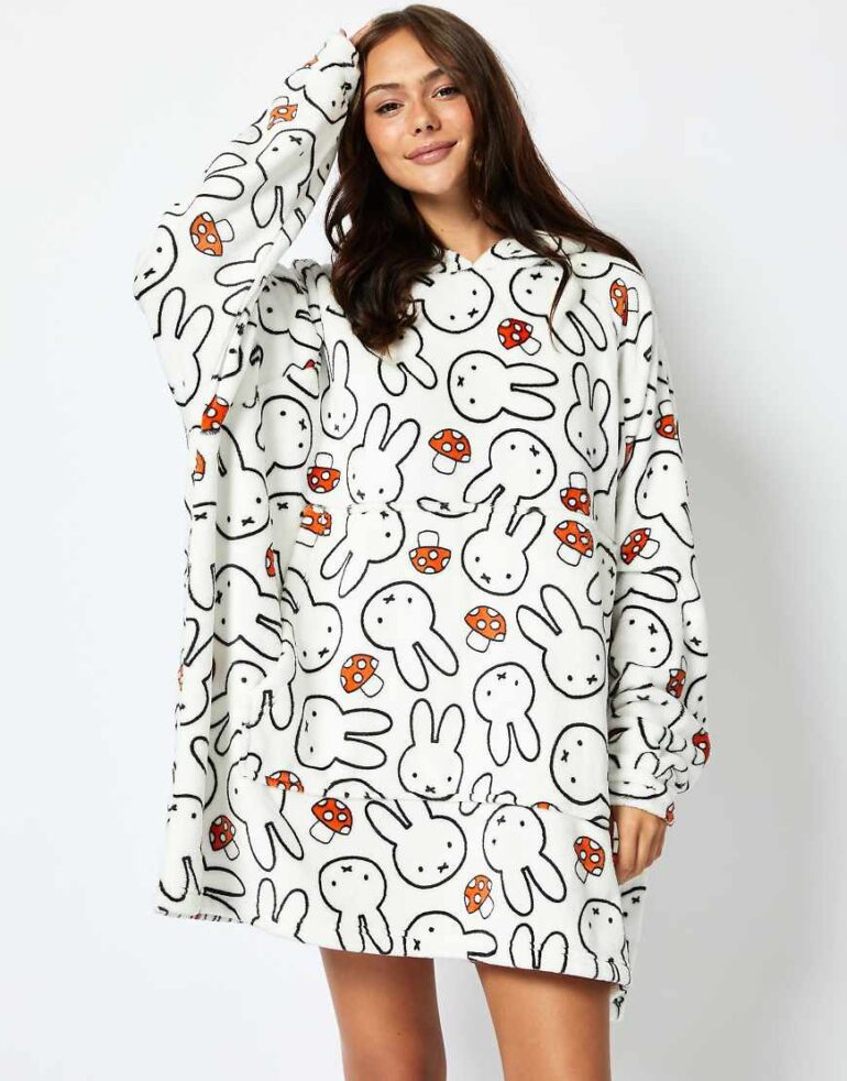 Skinnydip london miffy x skinnydip blanket hoodie in white in white