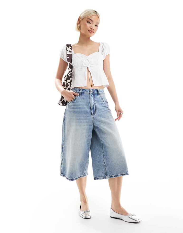 Stradivarius denim carpenter jort in medium blue